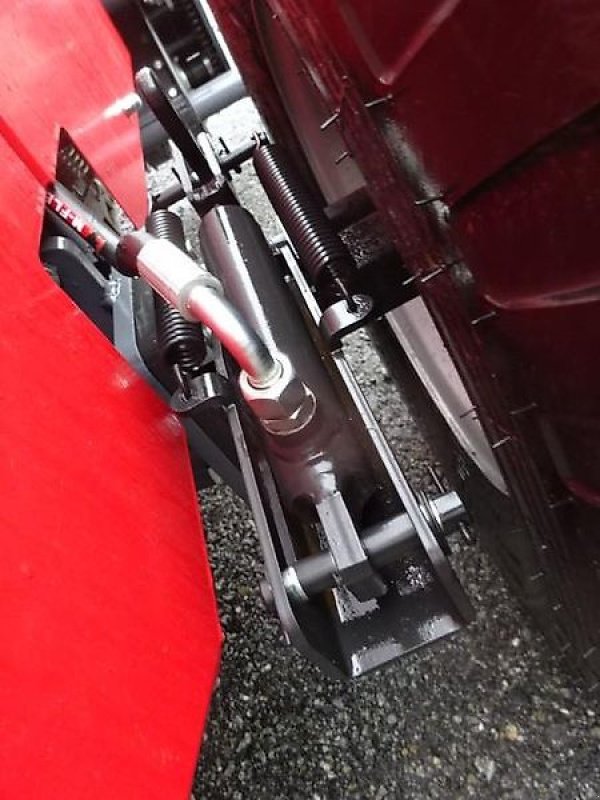 Rundballenpresse des Typs Metal-Fach Z 562 RN - Presse m Rotor- Messer- Zentralschmierung. mit Bremse- Top Preis, Neumaschine in Neureichenau (Bild 14)