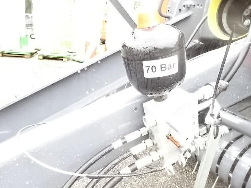 Rundballenpresse des Typs Metal-Fach Z 562 RN - Presse m Rotor- Messer- Zentralschmierung. mit Bremse- Top Preis, Neumaschine in Neureichenau (Bild 24)