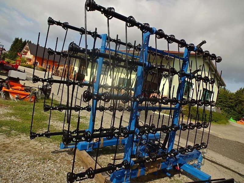 Striegel des Typs S&F 7 Meter- H- Striegelegge- Strohstriegel- NEU, Neumaschine in Neureichenau (Bild 23)