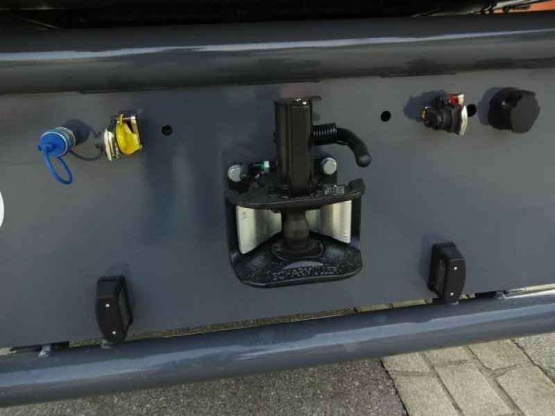 Kipper des Typs Metal-Fach T-730-3-Tandemkipper GG 16-Tonnen, Neumaschine in Neureichenau (Bild 13)