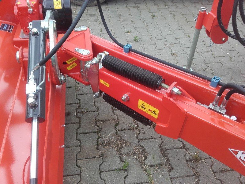 Mulchgerät & Häckselgerät des Typs Kuhn TBE 222, Neumaschine in Amberg (Bild 2)