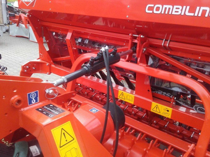 Drillmaschinenkombination des Typs Kuhn HRB 303-Intergra, Neumaschine in Amberg (Bild 4)