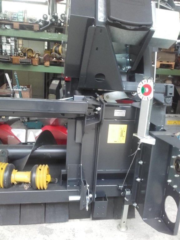 Maispflückvorsatz des Typs Dominoni SL 978 BG, Neumaschine in Baumgarten (Bild 10)