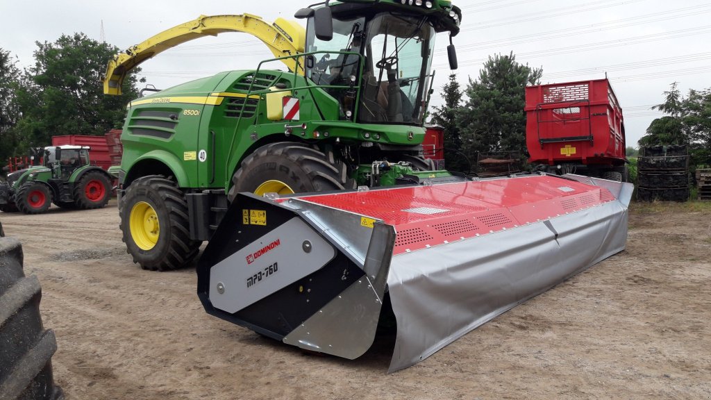 GPS-Schneidwerk des Typs Dominoni Multi Power Disc 760, Neumaschine in Baumgarten (Bild 1)