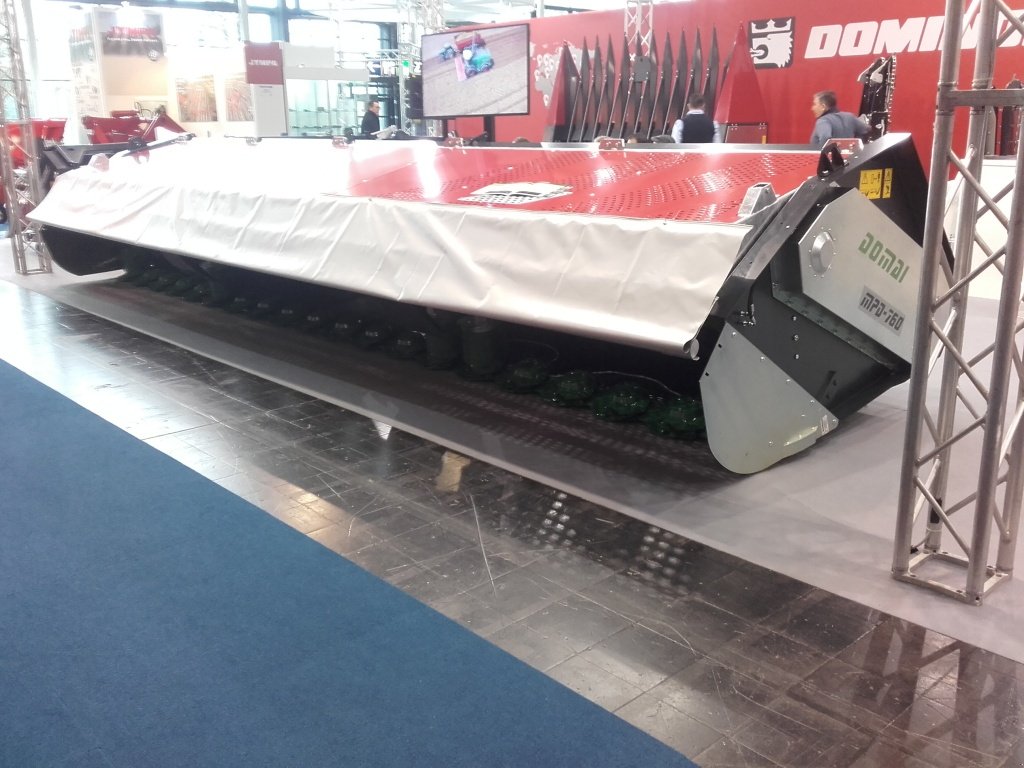 GPS-Schneidwerk des Typs Dominoni Multi Power Disc 760, Neumaschine in Baumgarten (Bild 7)