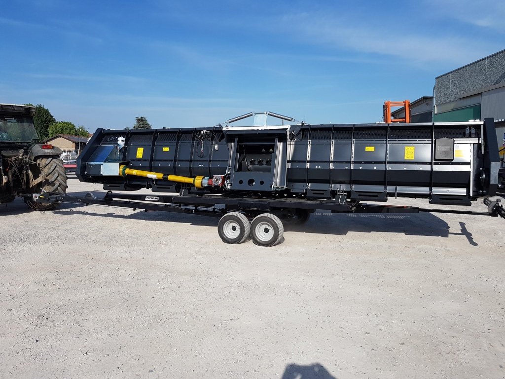 GPS-Schneidwerk des Typs Dominoni Multi Power Disc 760, Neumaschine in Baumgarten (Bild 15)