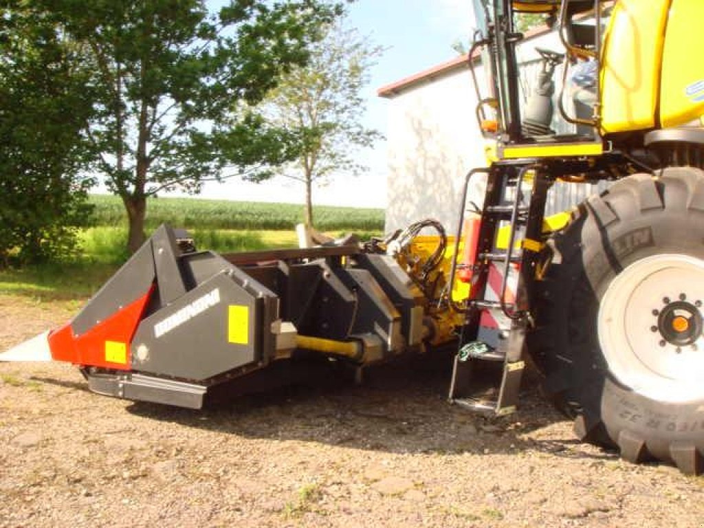 Maispflückvorsatz des Typs Dominoni SL 968, Neumaschine in Baumgarten (Bild 11)