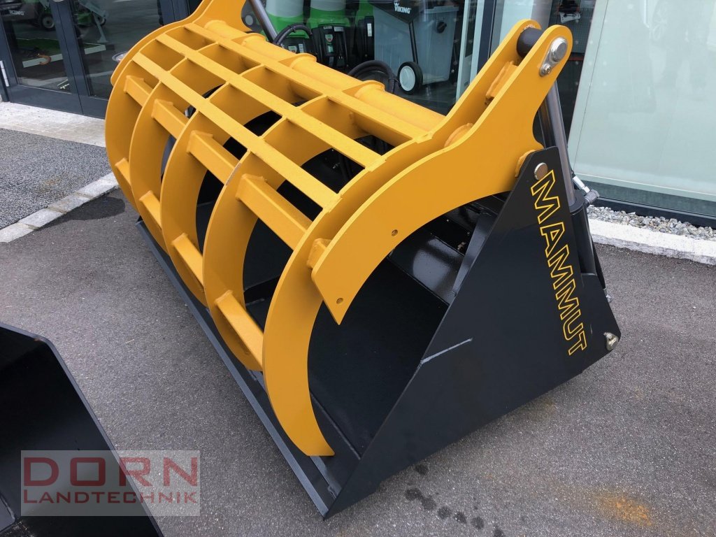 Siloentnahmegerät & Verteilgerät des Typs Mammut SGL 180, Neumaschine in Schierling (Bild 1)