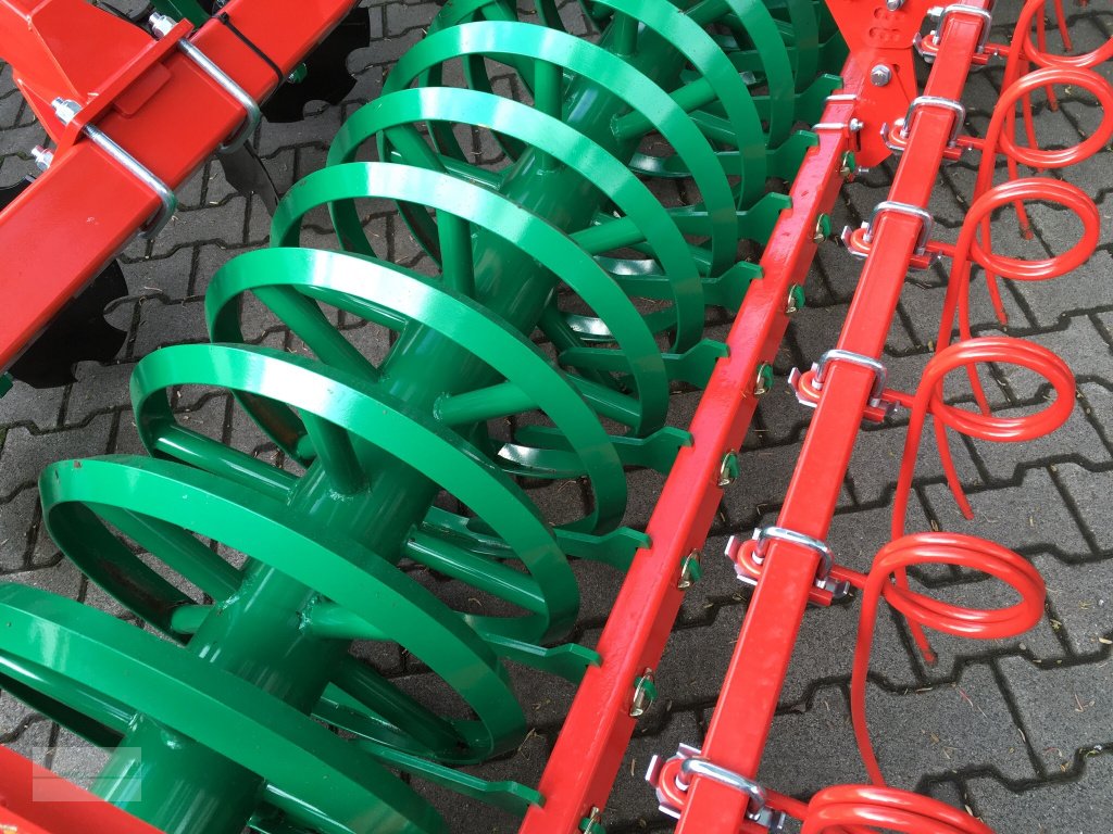 Grubber des Typs Agro-Masz Runner 30, Neumaschine in Marsberg (Bild 7)