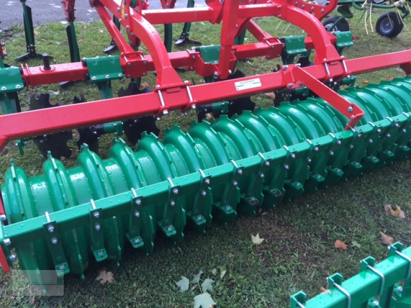 Grubber des Typs Agro-Masz Runner 30, Neumaschine in Marsberg (Bild 12)