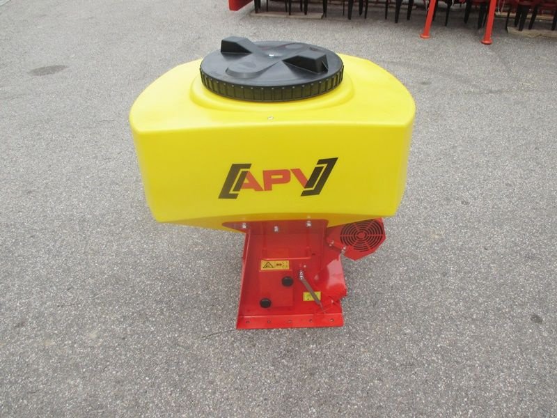 Striegel mit Nachsaateinrichtung des Typs APV PS 200 M1 pneum. Sägerät, Neumaschine in St. Marienkirchen (Bild 4)