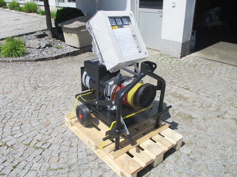 Sonstige Hoftechnik des Typs Sonstige Hartner ZG 300/3-TR Zapfwellengenerator, Neumaschine in St. Marienkirchen (Bild 3)