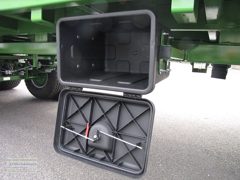 Ballentransportwagen des Typs PRONAR 2-achs Anhänger, Ballenwagen, Strohwagen, TO 25 M; 12,0 to, Neumaschine in Itterbeck (Bild 22)