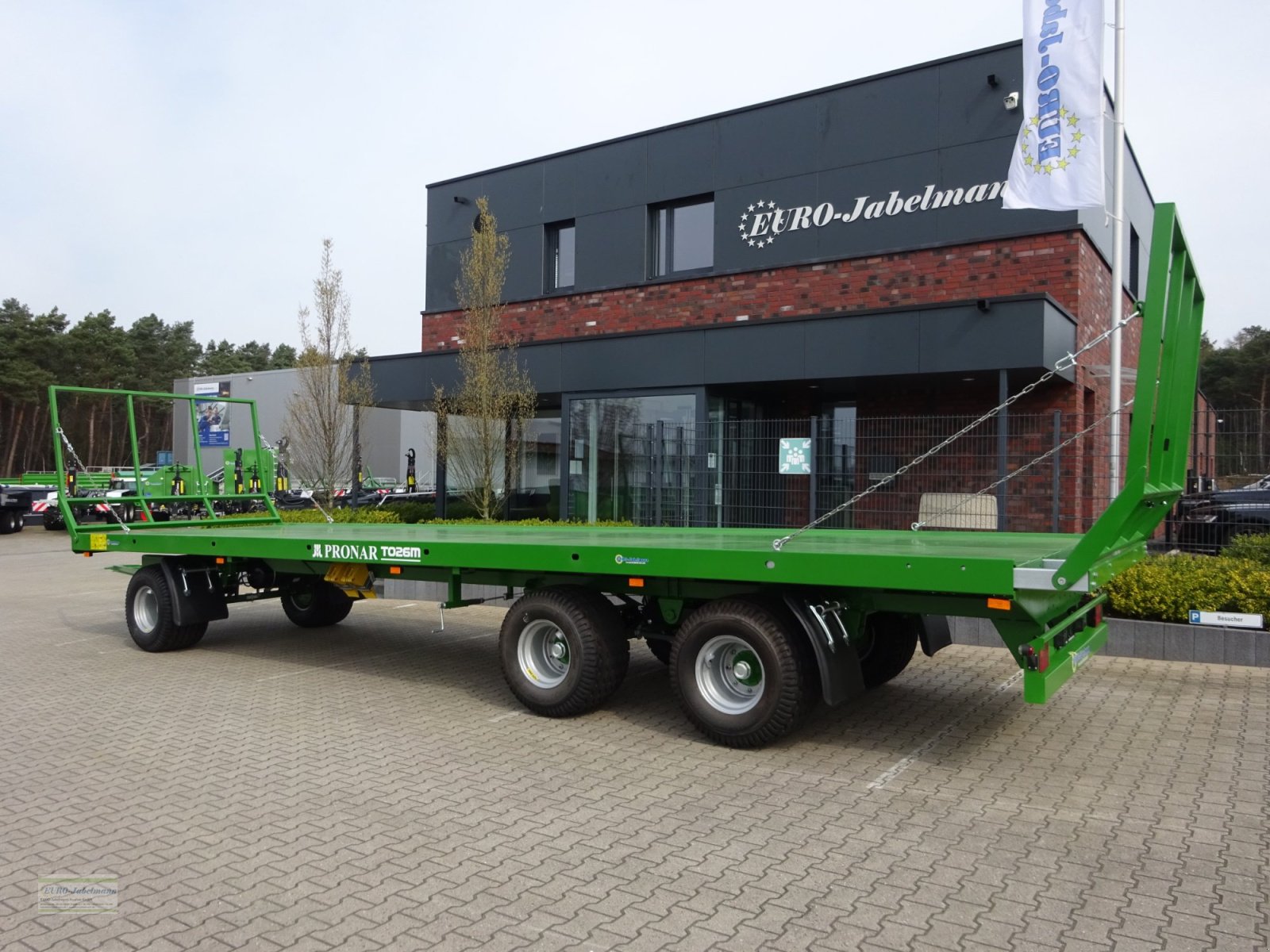 Ballentransportwagen des Typs PRONAR 3-Achs- Ballentransportwagen TO26 / T026, 18,0 to. z.G.G, Ballenwagen, Flachwagen, Neumaschine in Itterbeck (Bild 4)