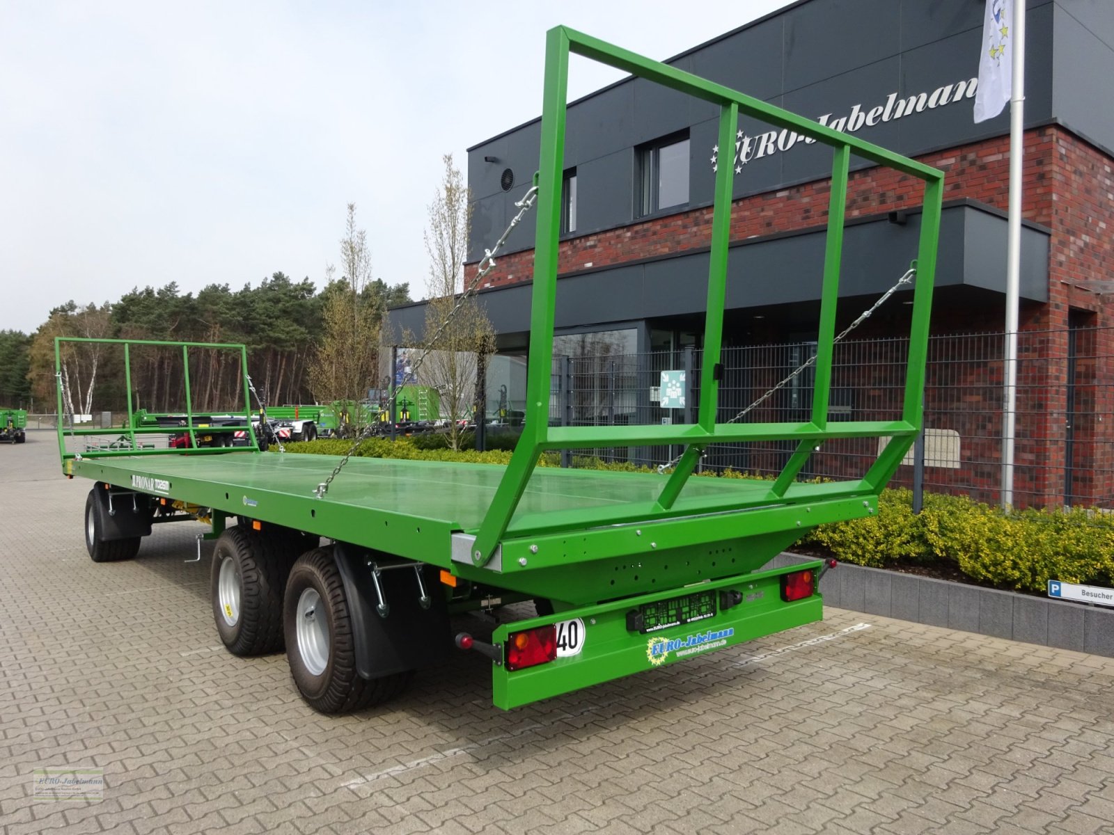 Ballentransportwagen des Typs PRONAR 3-Achs- Ballentransportwagen TO26 / T026, 18,0 to. z.G.G, Ballenwagen, Flachwagen, Neumaschine in Itterbeck (Bild 7)