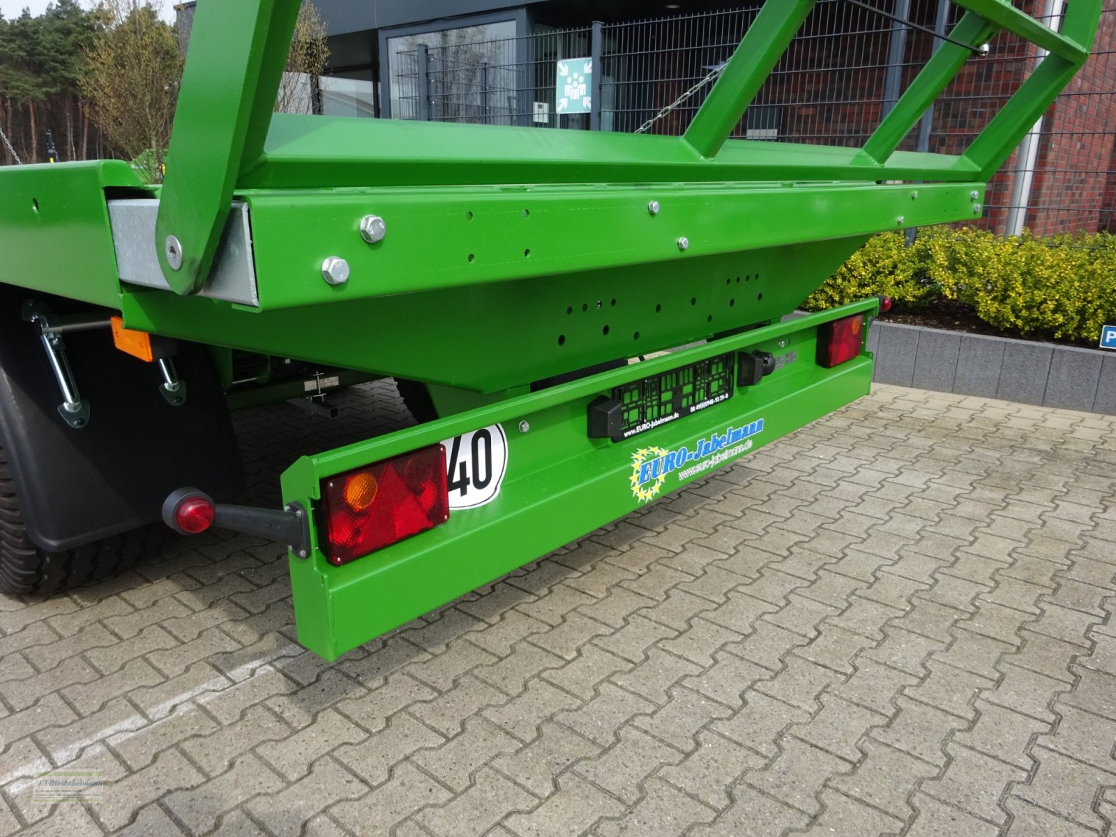 Ballentransportwagen des Typs PRONAR 3-Achs- Ballentransportwagen TO26 / T026, 18,0 to. z.G.G, Ballenwagen, Flachwagen, Neumaschine in Itterbeck (Bild 9)