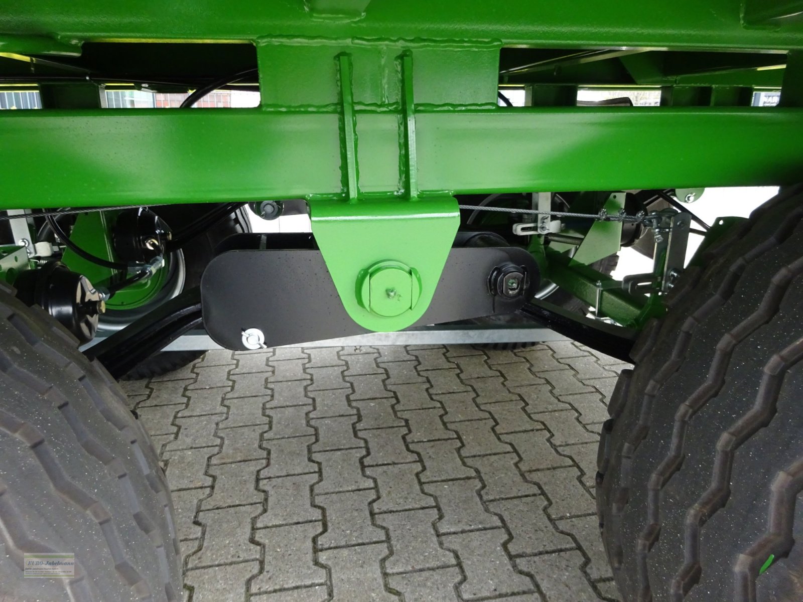 Ballentransportwagen des Typs PRONAR 3-Achs- Ballentransportwagen TO26 / T026, 18,0 to. z.G.G, Ballenwagen, Flachwagen, Neumaschine in Itterbeck (Bild 11)