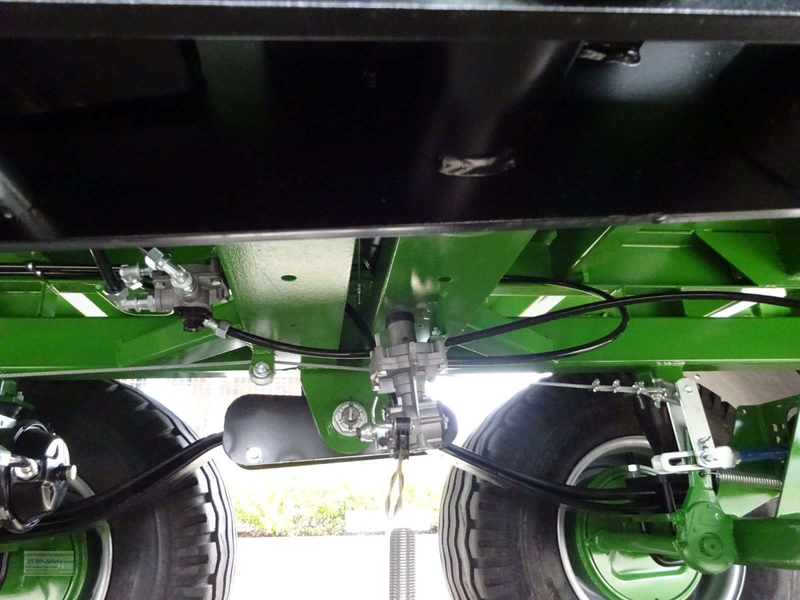 Ballentransportwagen des Typs PRONAR 3-Achs- Ballentransportwagen TO26 / T026, 18,0 to. z.G.G, Ballenwagen, Flachwagen, Neumaschine in Itterbeck (Bild 13)