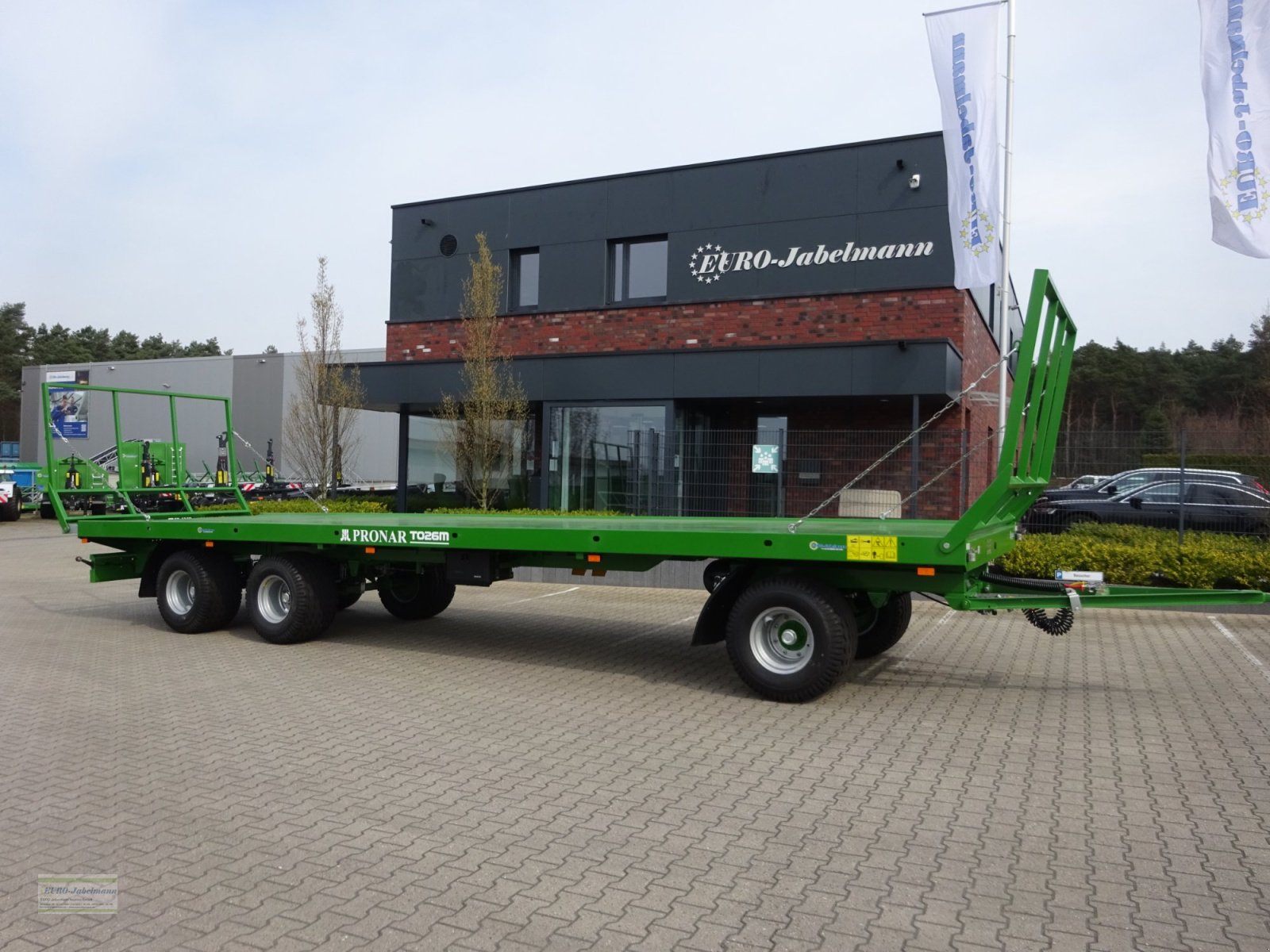 Ballentransportwagen des Typs PRONAR 3-Achs- Ballentransportwagen TO26 / T026, 18,0 to. z.G.G, Ballenwagen, Flachwagen, Neumaschine in Itterbeck (Bild 25)