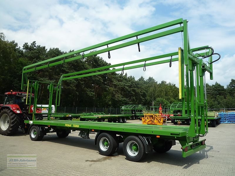 Ballentransportwagen des Typs PRONAR 3-Achs- Ballentransportwagen TO26 / T026, 18,0 to. z.G.G, Ballenwagen, Flachwagen, Neumaschine in Itterbeck (Bild 31)