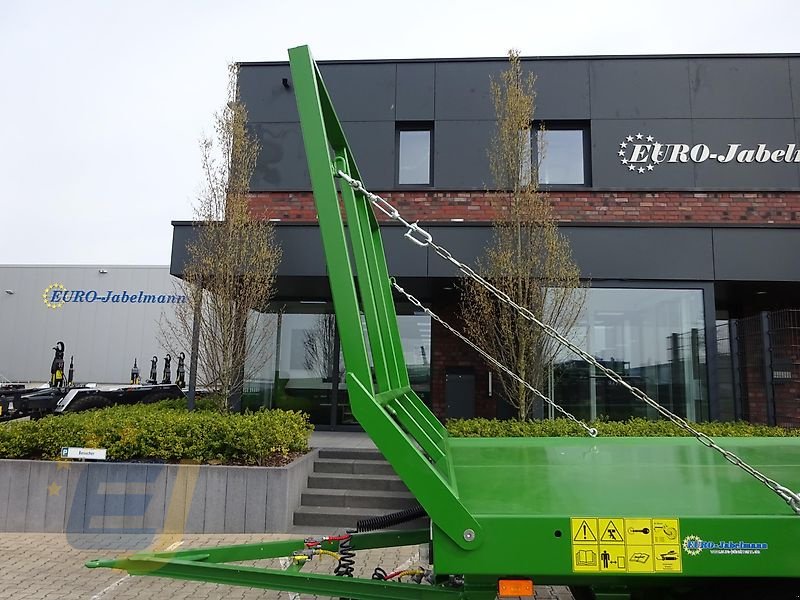 Ballentransportwagen des Typs PRONAR 3-Achs- Ballentransportwagen TO26M / T026M / TO 26M / T0 26 M 18,0 to. z.G.G, Ballenwagen, Flachwagen, Neumaschine in Itterbeck (Bild 19)