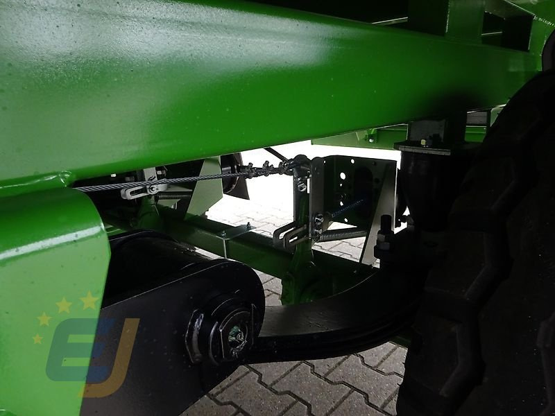 Ballentransportwagen des Typs PRONAR 3-Achs- Ballentransportwagen TO26M / T026M / TO 26M / T0 26 M 18,0 to. z.G.G, Ballenwagen, Flachwagen, Neumaschine in Itterbeck (Bild 14)