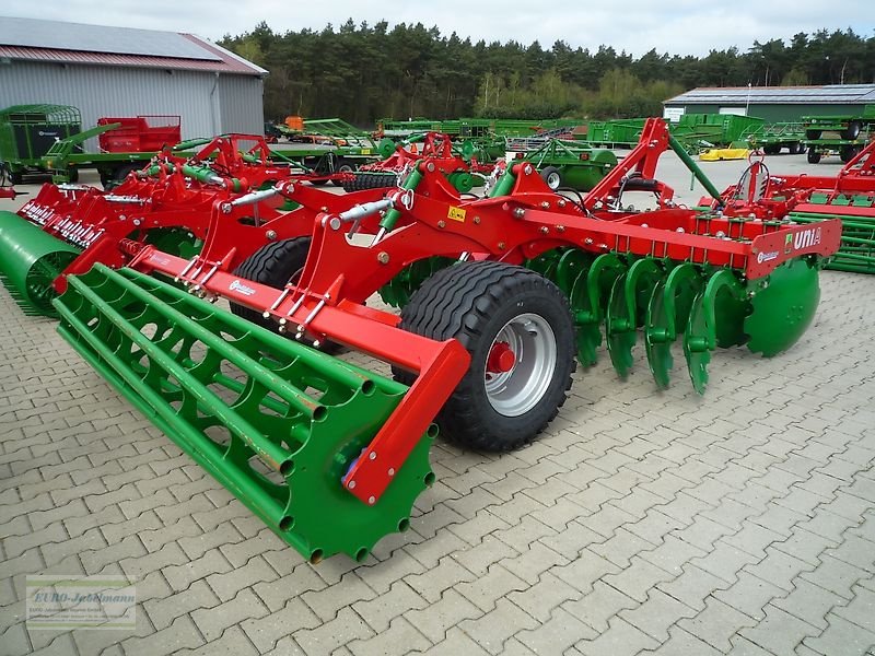 Kurzscheibenegge des Typs Unia Kurzscheibeneggen, ARES NEU, 2,50 - 12,00 m, verschiedene Walzen, Neumaschine in Itterbeck (Bild 15)