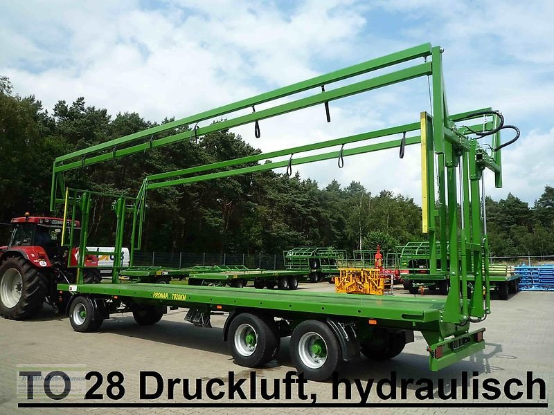 Ballentransportwagen des Typs PRONAR Ballenwagen · Ballentransportwagen · Strohwagen · Frühbezug, Neumaschine in Itterbeck (Bild 10)