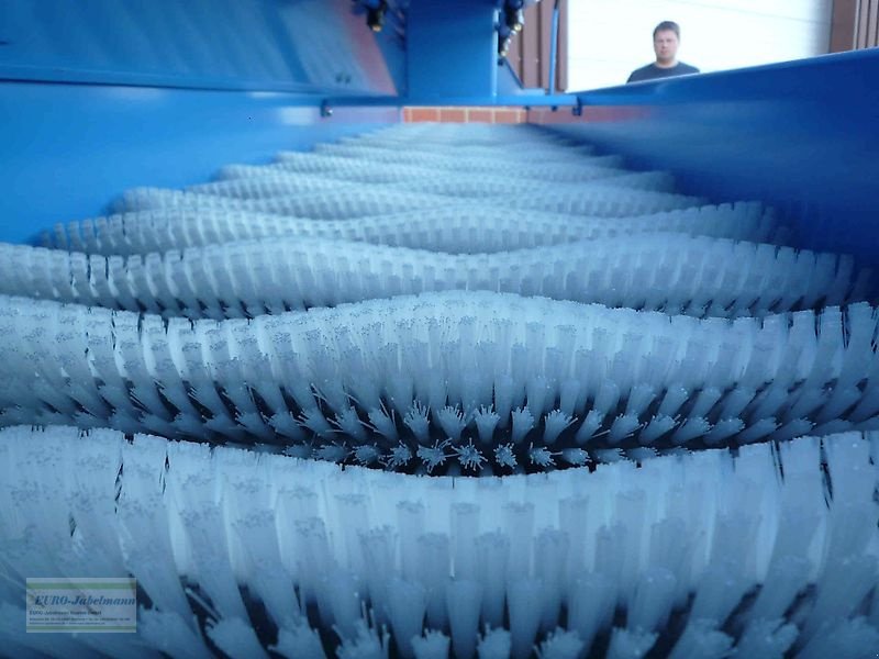 Lagertechnik des Typs EURO-Jabelmann Bürstenmaschine mit Wassersprüheinr. und 25 Bürsten, NEU, Neumaschine in Itterbeck (Bild 18)