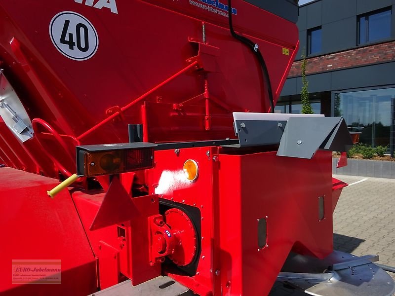 Düngerstreuer des Typs Unia Großflächenstreuer RCW 110 TD, Neumaschine in Itterbeck (Bild 8)