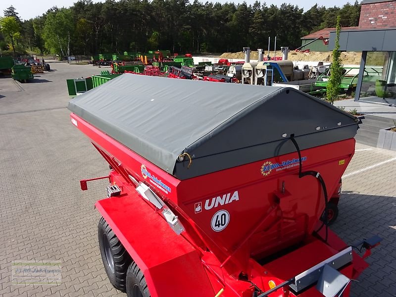 Düngerstreuer des Typs Unia Großflächenstreuer RCW 110 TD, Neumaschine in Itterbeck (Bild 27)
