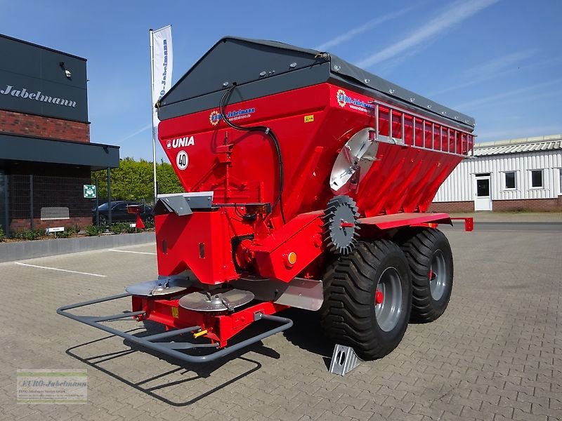 Düngerstreuer des Typs Unia Großflächenstreuer RCW 110 TD, Neumaschine in Itterbeck (Bild 17)