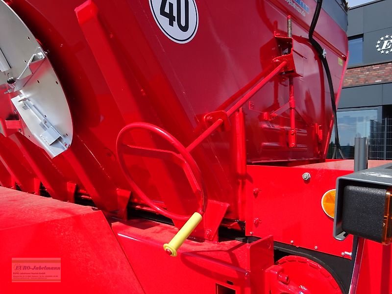 Düngerstreuer des Typs Unia Großflächenstreuer RCW 110 TD, Neumaschine in Itterbeck (Bild 14)