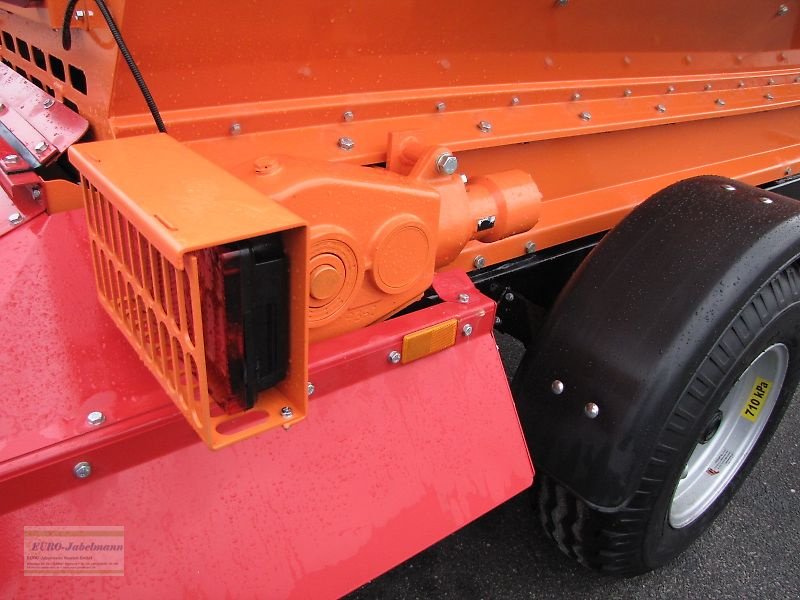 Schneepflug des Typs PRONAR Salz- Sandstreuer T 130, ca 2 m², NEU, Neumaschine in Itterbeck (Bild 9)