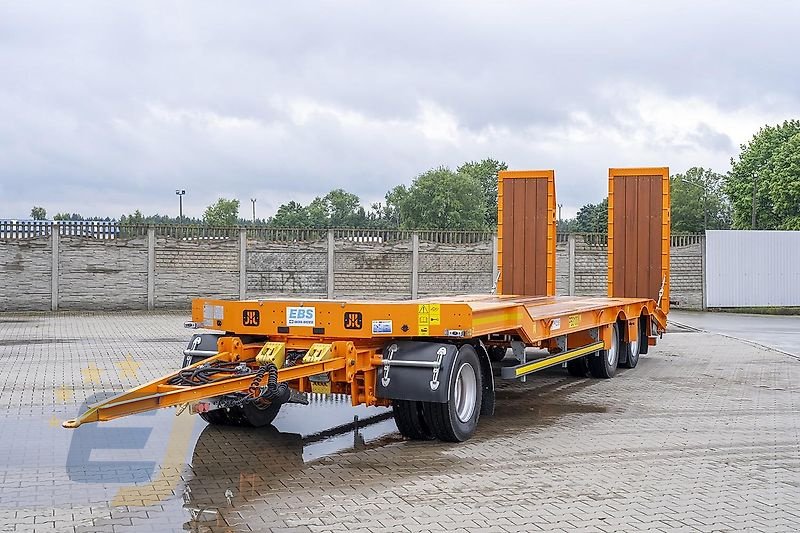 Tieflader des Typs PRONAR Tiefladeranhänger PB 3100, 24 to, 100 km/h, Neumaschine in Itterbeck (Bild 1)