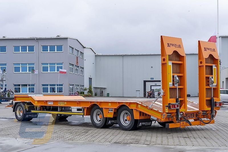 Tieflader des Typs PRONAR Tiefladeranhänger PB 3100, 24 to, 100 km/h, Neumaschine in Itterbeck (Bild 2)