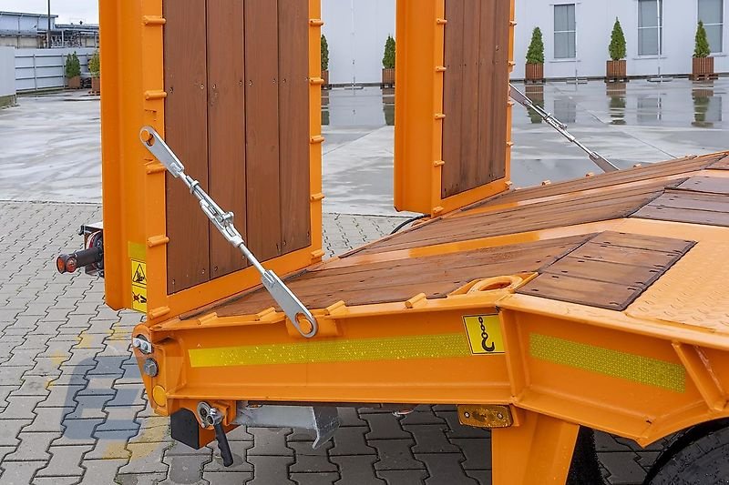 Tieflader des Typs PRONAR Tiefladeranhänger PB 3100, 24 to, 100 km/h, Neumaschine in Itterbeck (Bild 4)