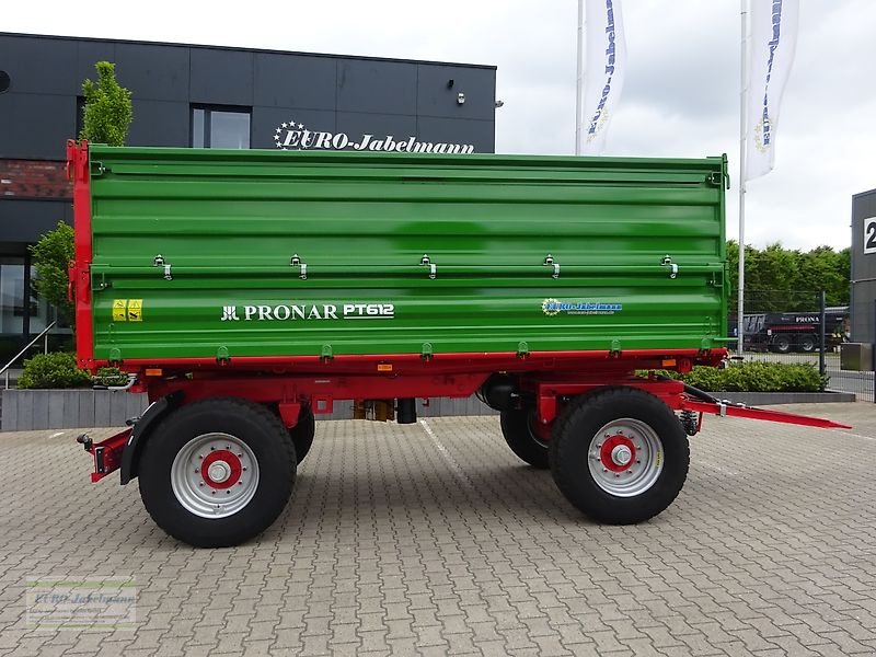 Kipper des Typs PRONAR Zwei-Achs-Dreiseitenkipper T 612 16,0 to. z.G.G, Zweiachskipper, Dreiseitenkipper Anhänger, Neumaschine in Itterbeck (Bild 30)