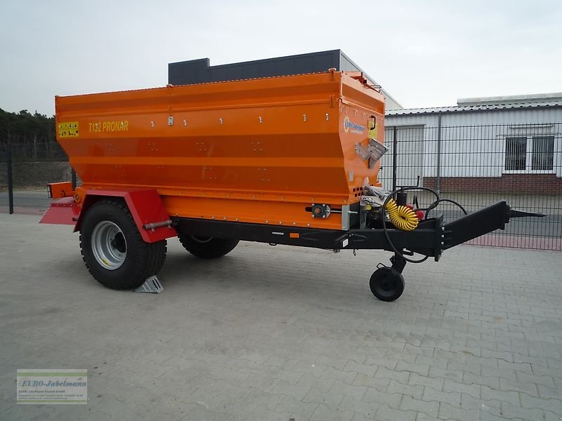 Schneepflug des Typs PRONAR Salz- Sandstreuer T 132, ca. 4 m³, NEU, ab Lager, Gebrauchtmaschine in Itterbeck (Bild 11)