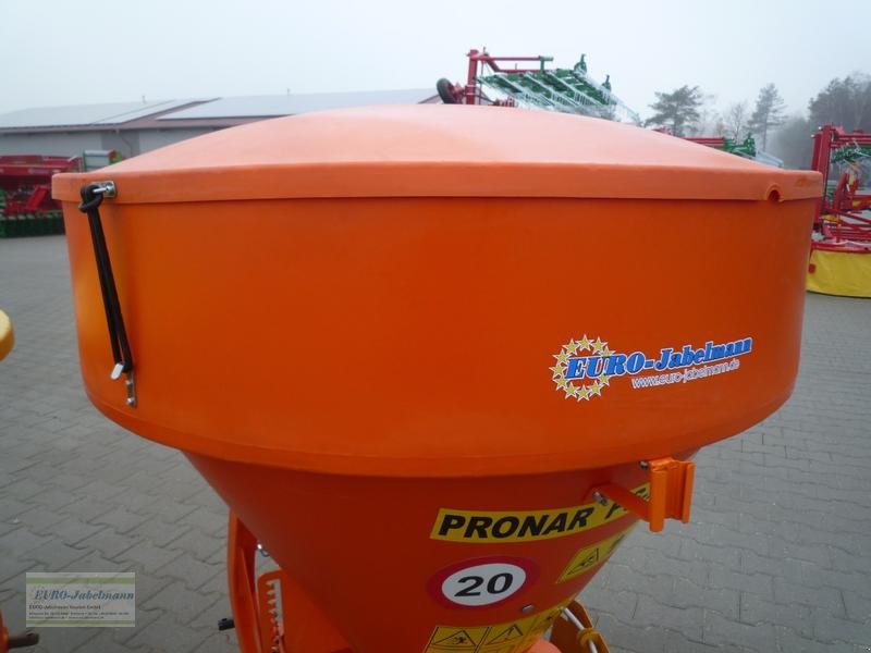 Sandstreuer & Salzstreuer des Typs PRONAR Pronar Salz- Sandstreuer PS 250 / PS 250 M, NEU, Neumaschine in Itterbeck (Bild 14)