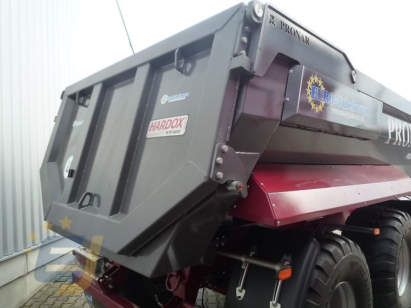 Kipper des Typs PRONAR Schwerlastkipper Hardoxmulde T 701 HP Halfpipe Mulde, Gebrauchtmaschine in Itterbeck (Bild 17)