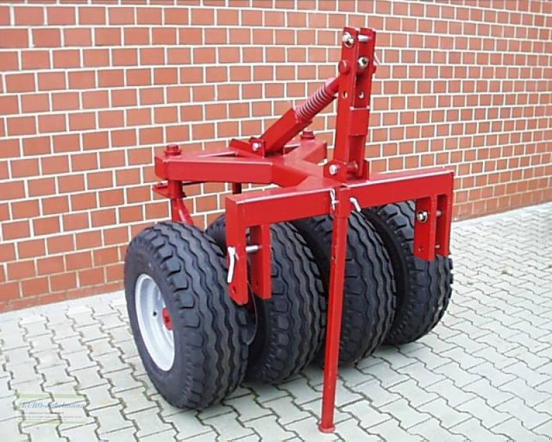 Packer & Walze des Typs EURO-Jabelmann EURO-Jabelmann Frontreifenpacker V 1500 FRP, Neumaschine in Itterbeck (Bild 6)