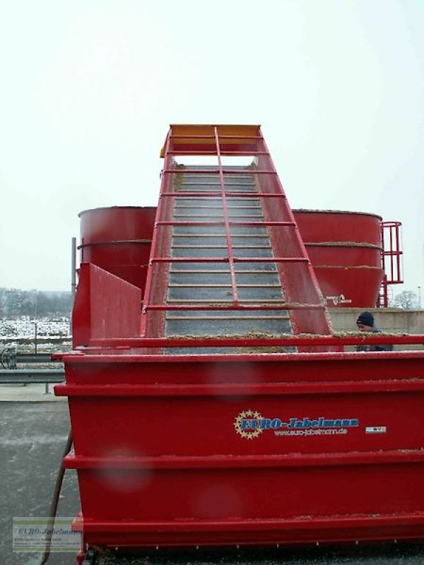 Pistenraupe des Typs EURO-Jabelmann Trogband für Maissilage, NEU, Neumaschine in Itterbeck (Bild 8)