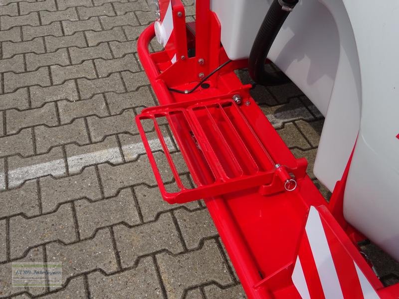 Anhängespritze des Typs Unia Fronttank, Frontfaß, TOP 1200 Rex H, 1350 Ltr., NEU, Neumaschine in Itterbeck (Bild 16)