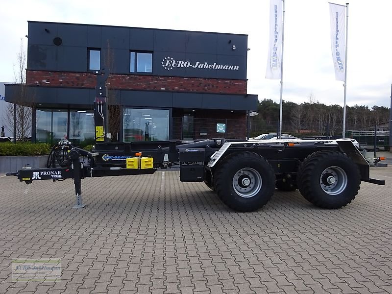 Abrollcontainer des Typs PRONAR Hakenlift  T 286, 23 to. zGG, Abrollkipper /  Containeranhänger / Containerfahrzeug / Abrollsystem / Abrollfahrzeug / Hakengerät Modell T 286, 23 to., Neumaschine in Itterbeck (Bild 3)