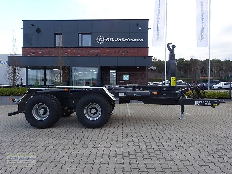 Abrollcontainer des Typs PRONAR Hakenlift  T 286, 23 to. zGG, Abrollkipper /  Containeranhänger / Containerfahrzeug / Abrollsystem / Abrollfahrzeug / Hakengerät Modell T 286, 23 to., Neumaschine in Itterbeck (Bild 4)
