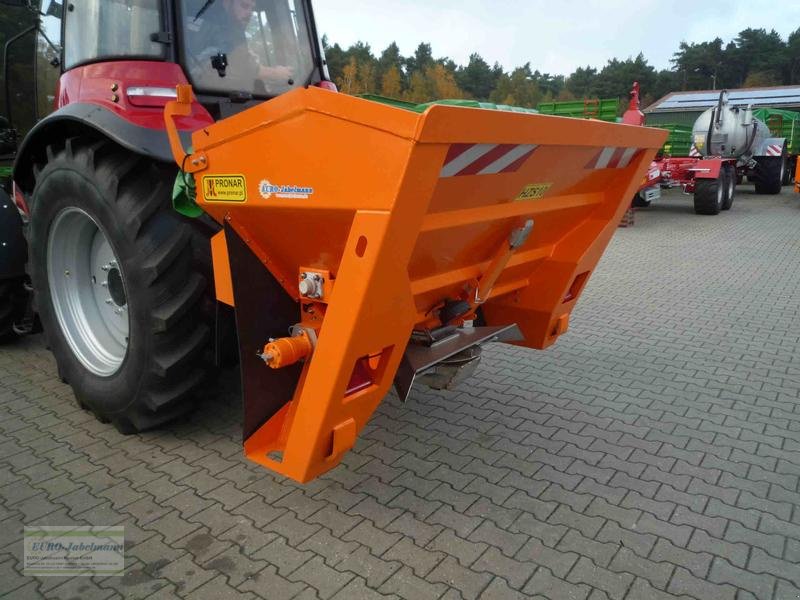 Schneepflug des Typs PRONAR Salzstreuer HZS 10, selbstladend, NEU, Neumaschine in Itterbeck (Bild 10)