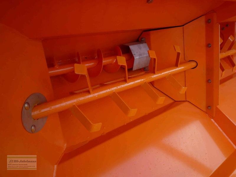 Sandstreuer & Salzstreuer des Typs PRONAR Salzstreuer HZS 10, selbstladend, NEU, Neumaschine in Itterbeck (Bild 13)