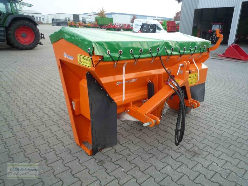 Sandstreuer & Salzstreuer des Typs PRONAR Salzstreuer HZS 10, selbstladend, NEU, Gebrauchtmaschine in Itterbeck (Bild 8)