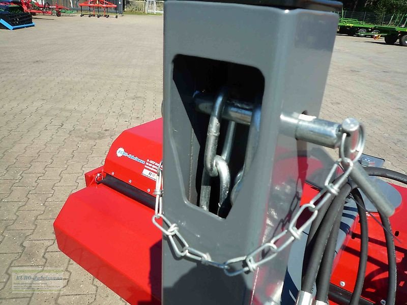 Kehrmaschine des Typs EURO-Jabelmann Schlepperkehrmaschinen 2,25 m, einschl. hydr. Entleerung, aus laufender Produktion, NEU, Neumaschine in Itterbeck (Bild 14)